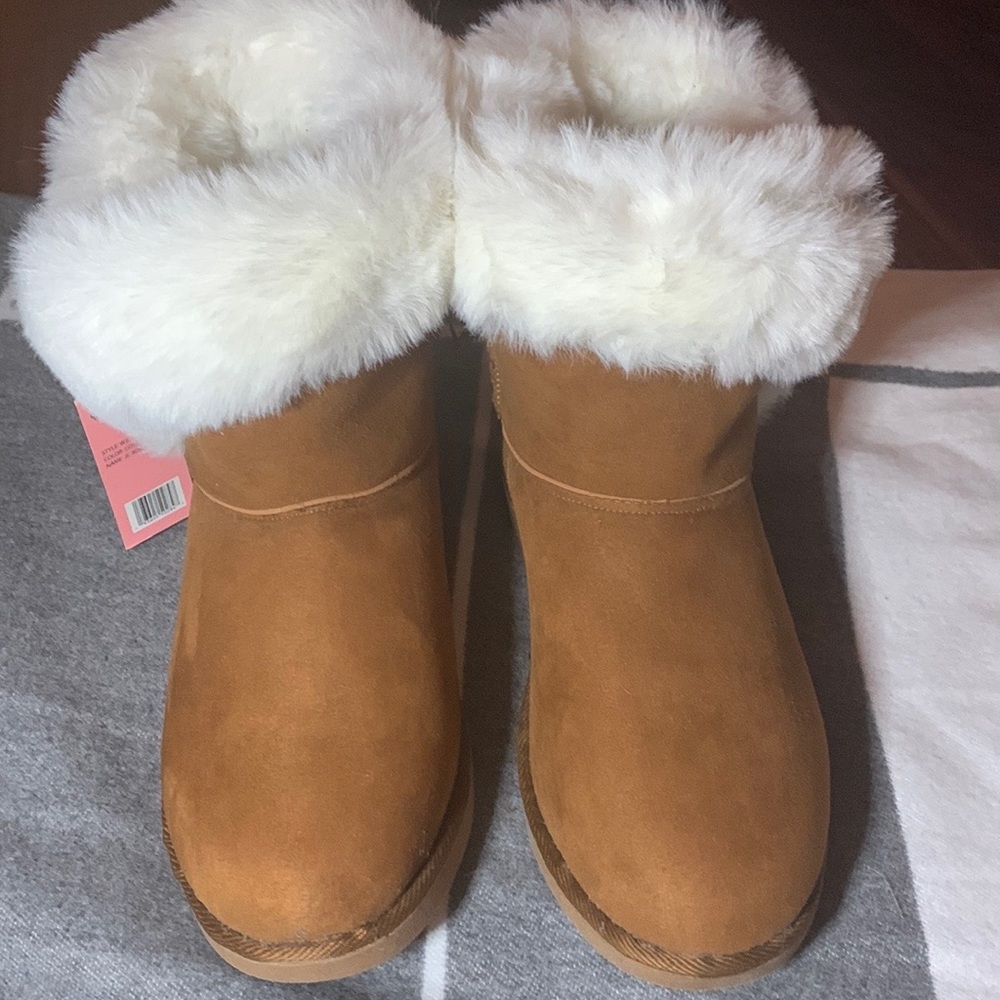 Juicy Couture Boots- size 10